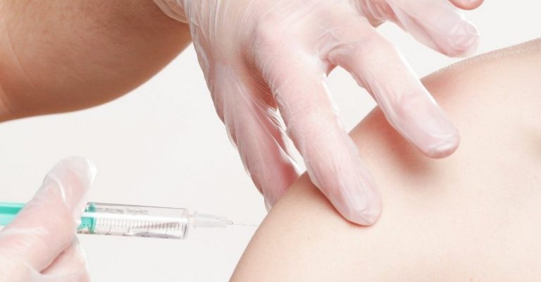 Maine-et-Loire : 40 000 vaccinations contre la Covid-19